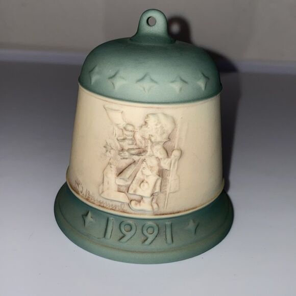 Hummel 1991 Christmas Bell Third Edition Hum 777 Goebel Germany - Picture 1 of 9